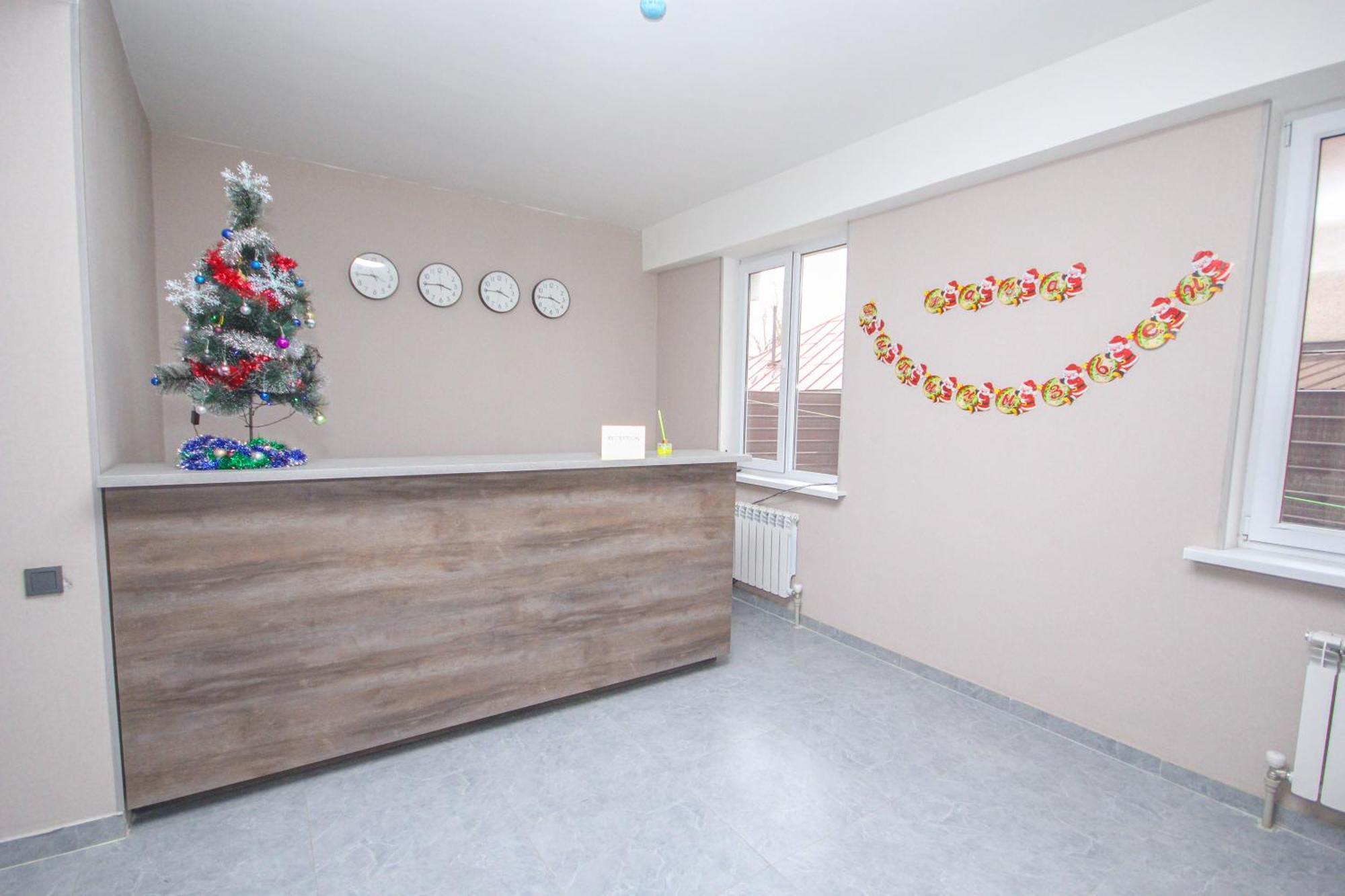 Hotel 33 Алмати Екстер'єр фото