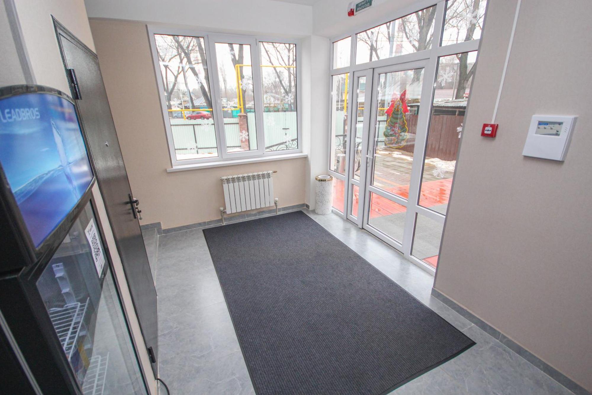 Hotel 33 Алмати Екстер'єр фото