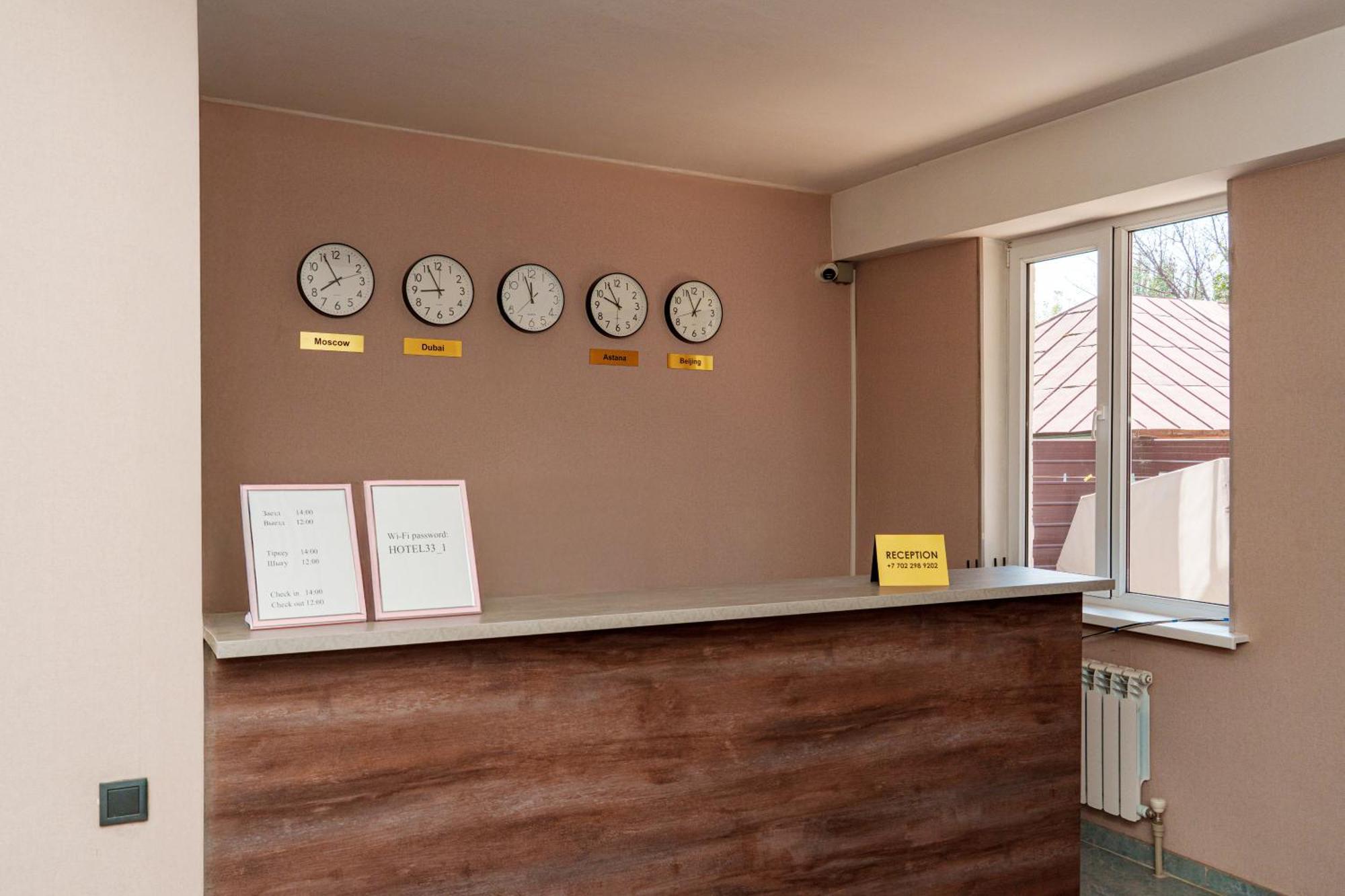 Hotel 33 Алмати Екстер'єр фото