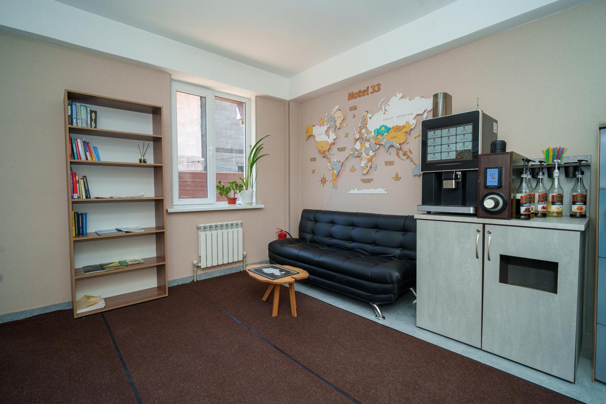 Hotel 33 Алмати Екстер'єр фото